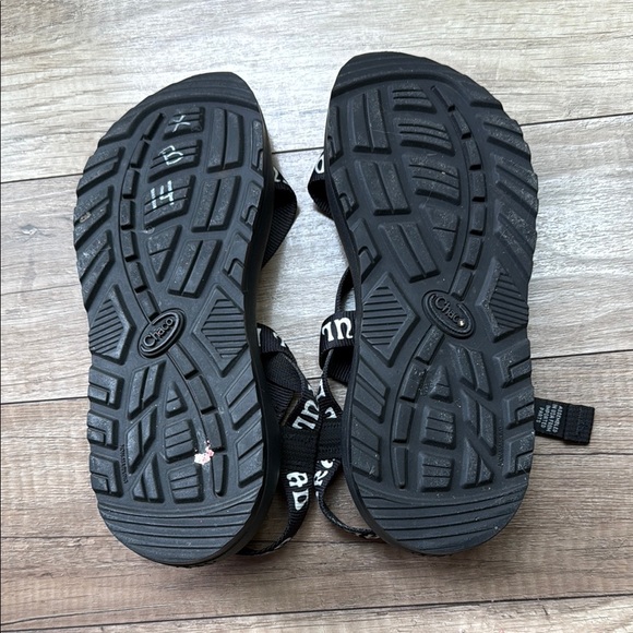 Chaco Black and White Grateful Dead Sz8 - Picture 4 of 7